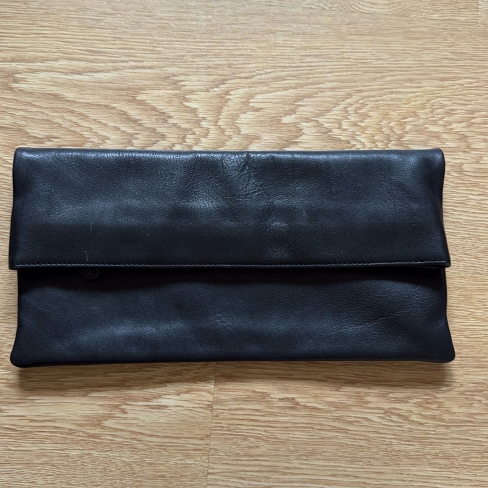 🖤 GLINT Foldover Clutch